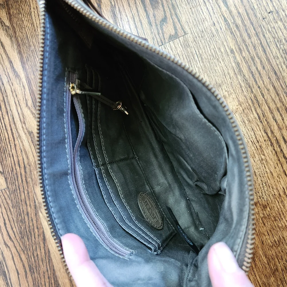 Fossil Taupe Leather Crossbody Bag - Picture 5 of 8